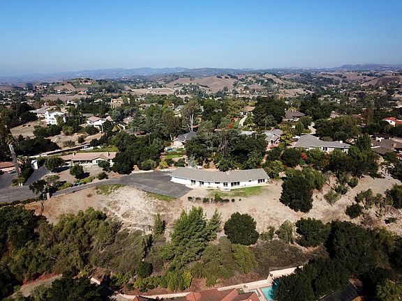 4th image of 1732 Vigard Dr