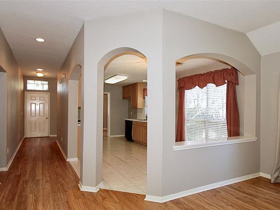 4th image of 5828 Forest Timbers Dr