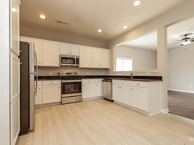 269 Cameron St — Photo 3