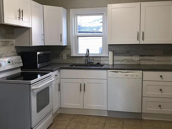 5th image of 8097 Essex Ave