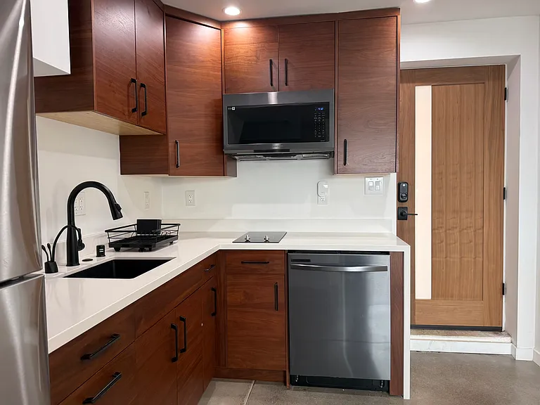 95 Ina Ct — Photo 8