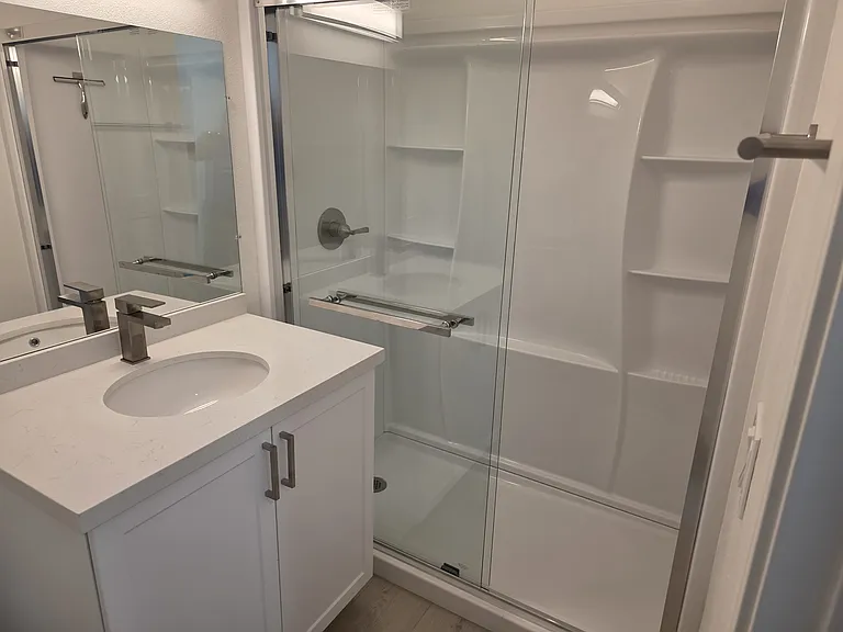 2943 E Beck Ln #4 — Photo 16