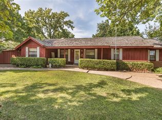 5805 NW 57th St, Warr Acres, OK 73122
