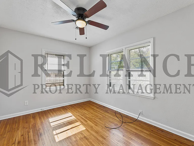 653 Harding St — Photo 13