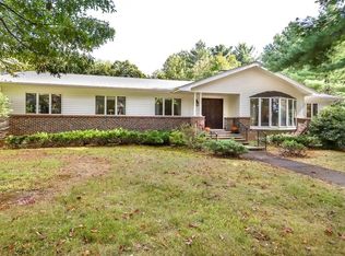 127 Pecunit St, Canton, MA 02021