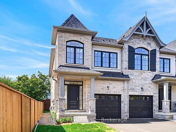3rd image of 3173 Maplehill Dr