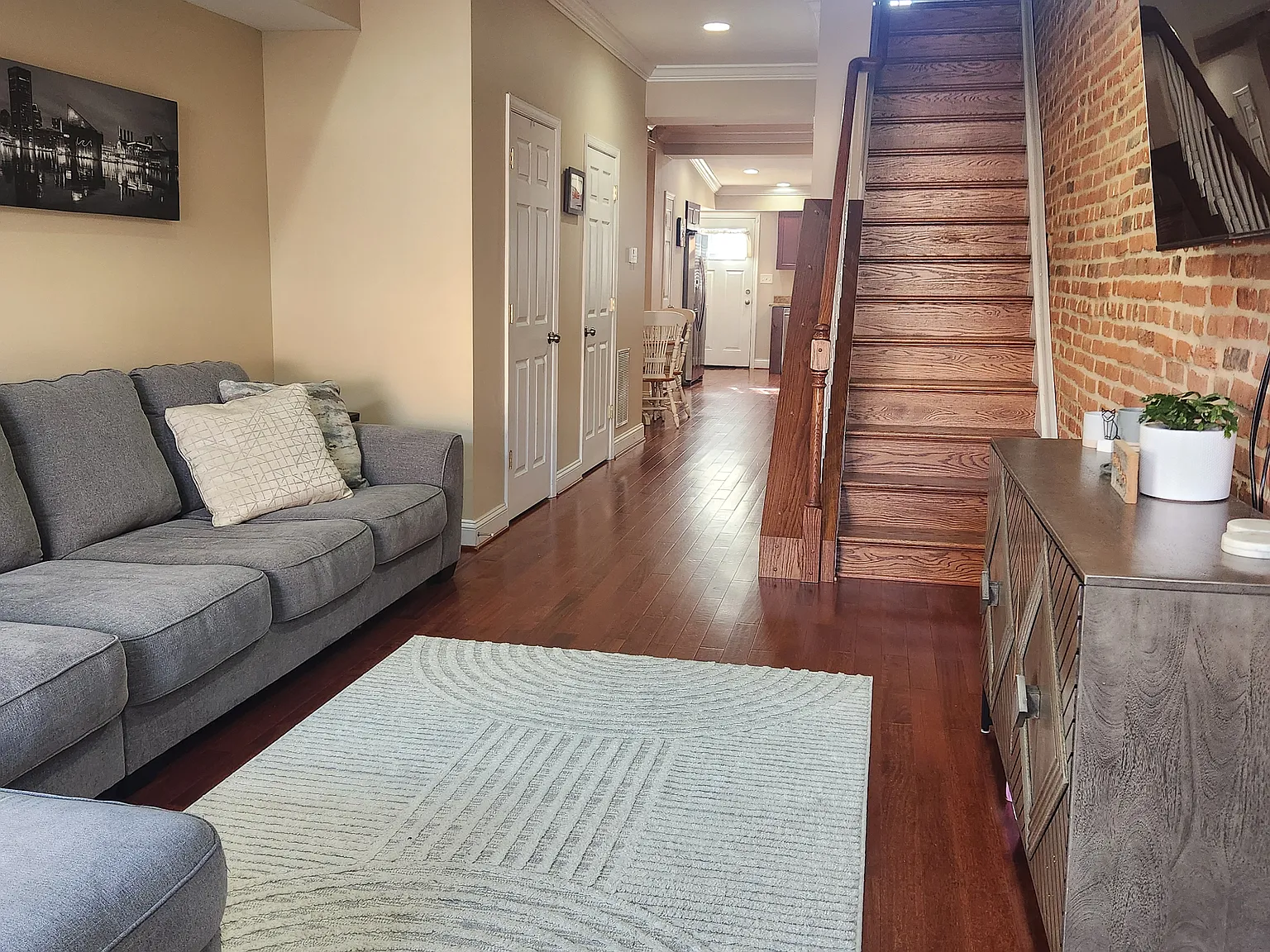 2 bed, 2.5 bath, 1184 sqft, $2,700 — Photo 2