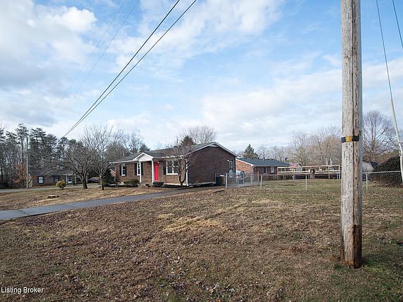4th image of 111 Dogwood Ct #Mou