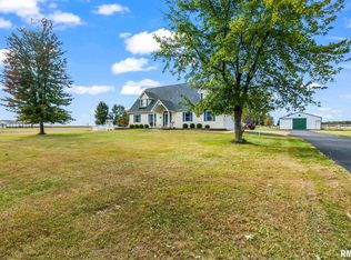 7713 W Outer Rd, Sherman, IL 62684