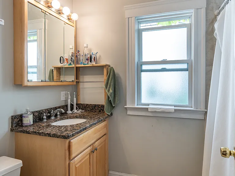 27 Paulina St #1 — Photo 15