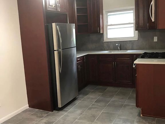 4th image of 48 Touissant Ave #2