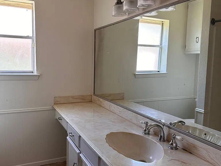 4715 Ridgeline Dr — Photo 12