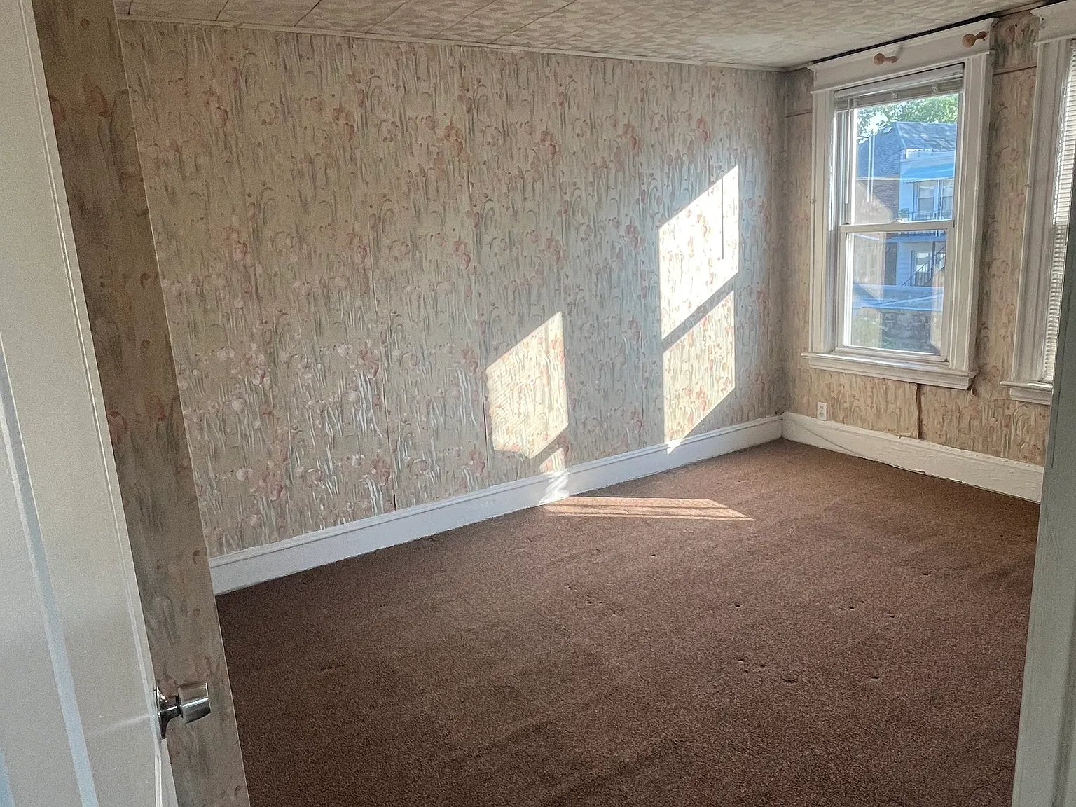 2 bed, 2100 sqft, $2,500 — Photo 4
