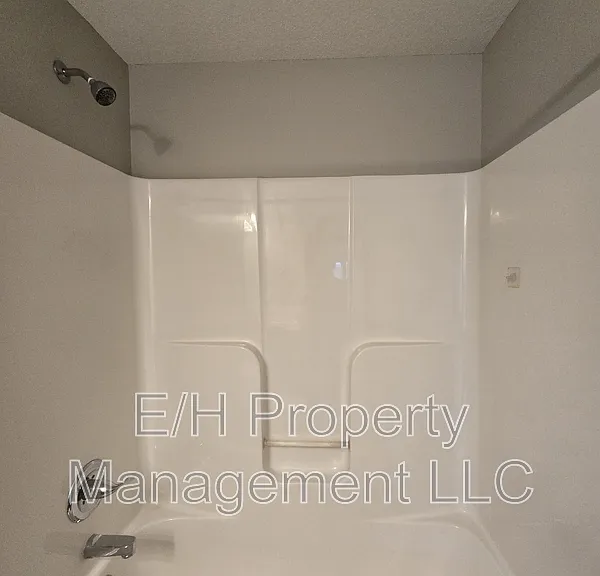 5903 N Millsboro St — Photo 34
