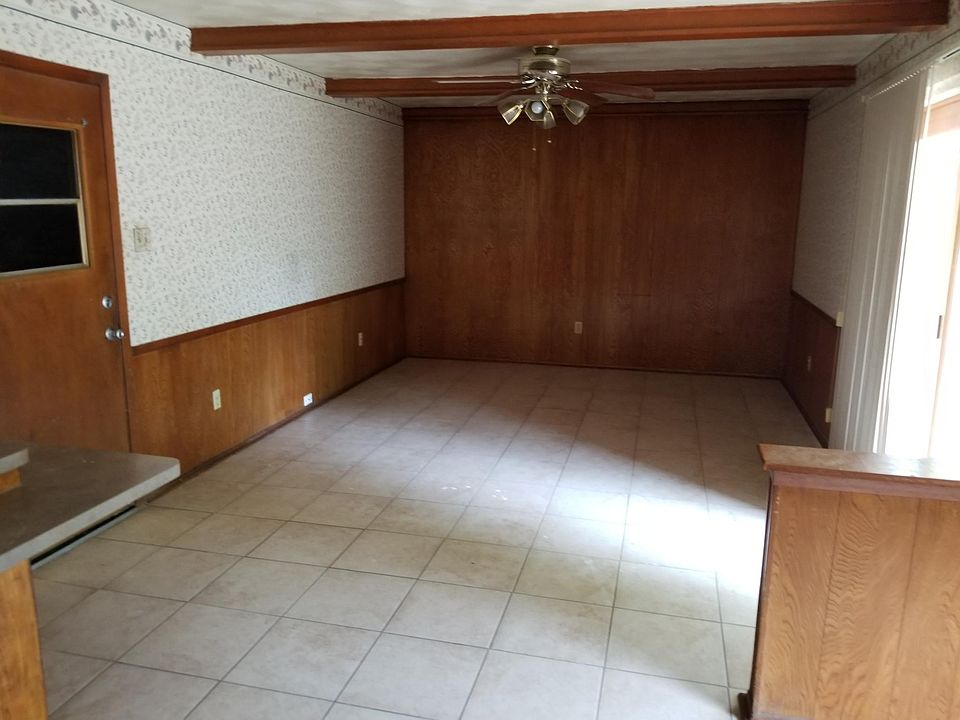 2nd image of 1111 Andrews St