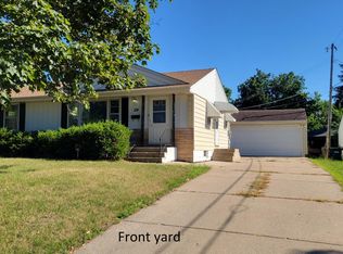 224 Panorama Ave NE, Fridley, MN 55421