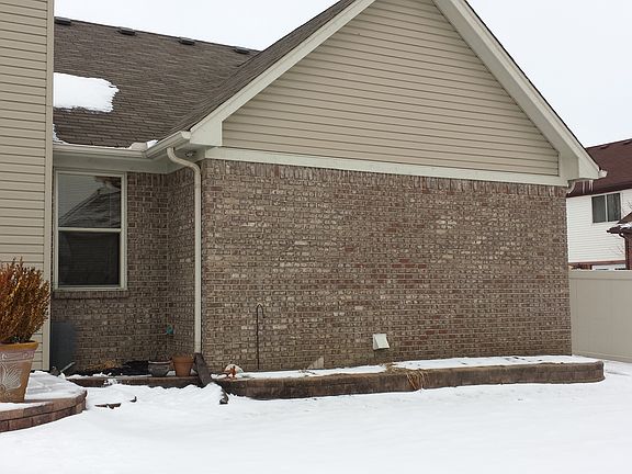 4th image of 26935 Blue Heron Dr