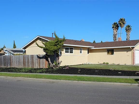 3rd image of 331 Patricia Dr