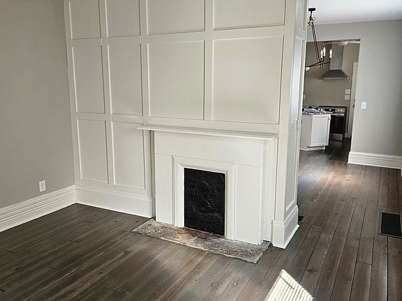 2nd image of 264 S 22nd St