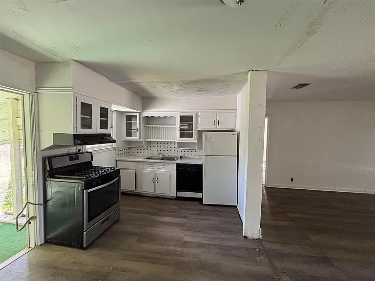 612 Winding Way St — Photo 5