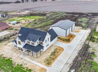 2770 Wilson Rd, Palmer, TX 75152