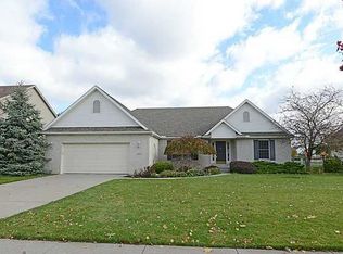 4803 Cabriolet Ln, Maumee, OH 43537