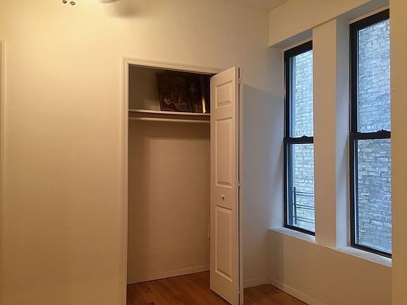 3rd image of 341 Bedford Ave #5