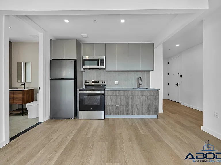 172-02 Hillside Ave #8F — Photo 8
