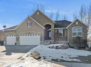 1981 Heritage Pkwy, SYRACUSE, UT 84075