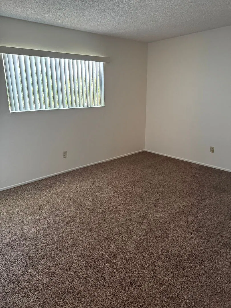 2 bed, $1,695 — Photo 3