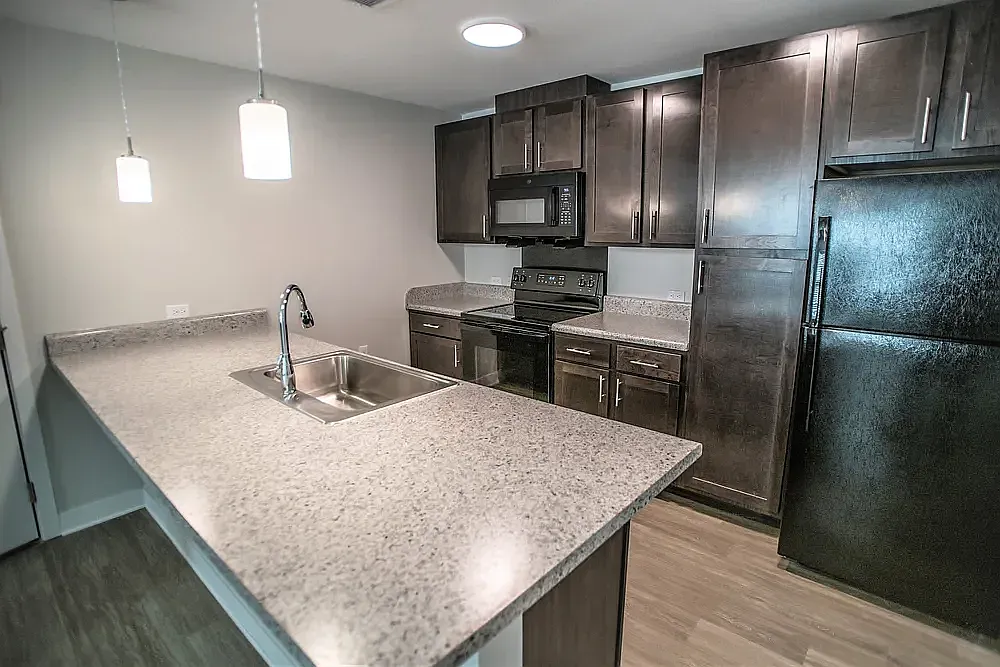 Riverbend Flats — Photo 2