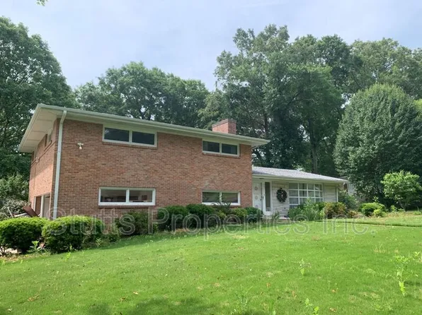 201 Oak Hill Ave, Sheffield, AL 35660
