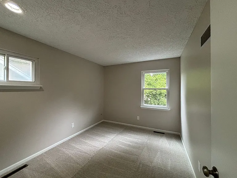 14723 S Wyandotte Dr — Photo 13