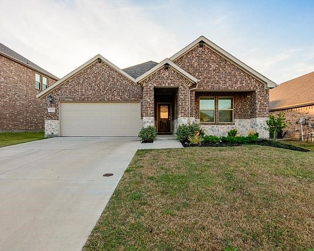 1st image of 637 Hidden Cove Dr