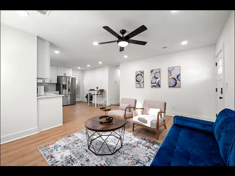 2484 Calvin Ave — Photo 4