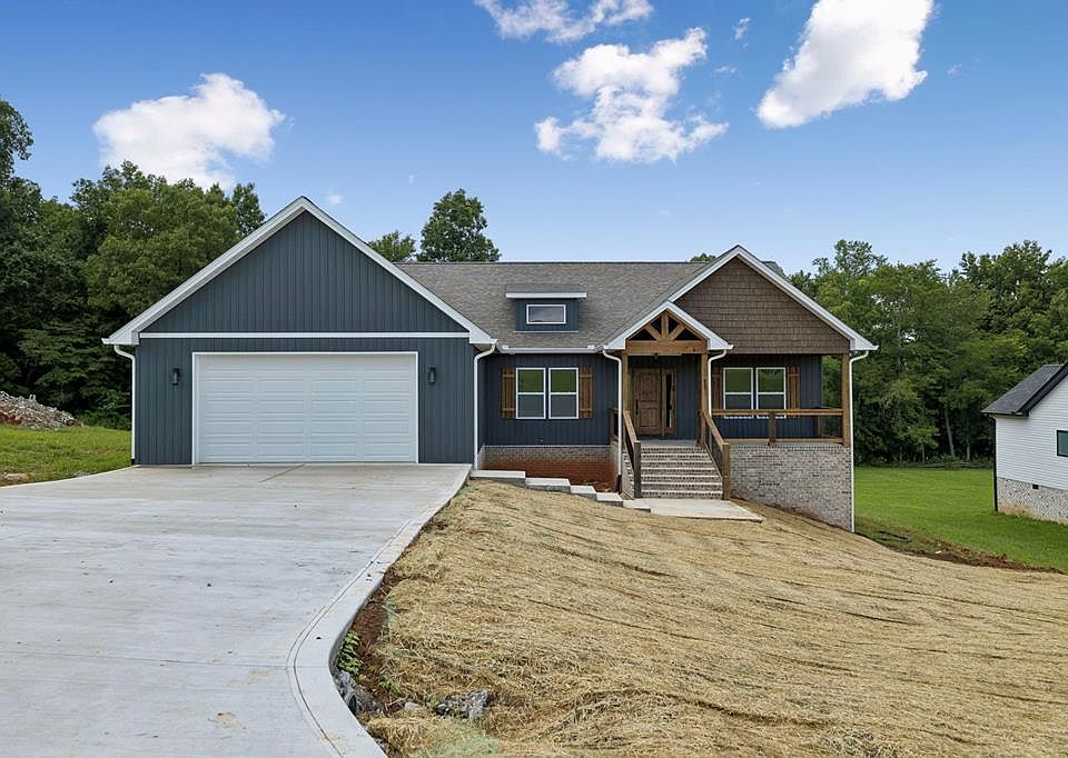 1st image of 625 Farm Ridge Dr