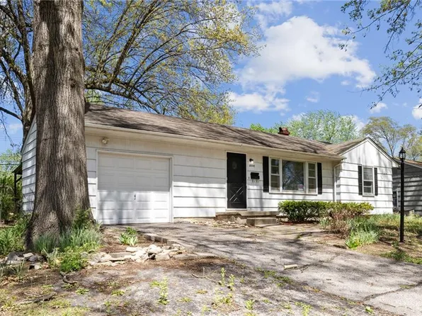 8304 E 106th Ter, Kansas City, MO 64134