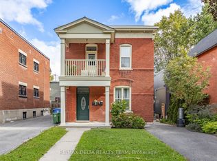 192 Stanley Ave #A, Ottawa, ON K1M 1P3