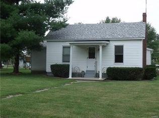 34033 Pearl St, Medora, IL 62063