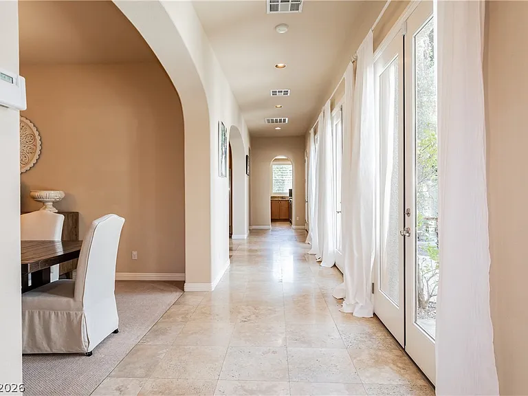 12097 Oakland Hills Dr — Photo 5