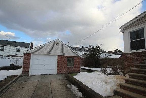 5th image of 8023 188th St