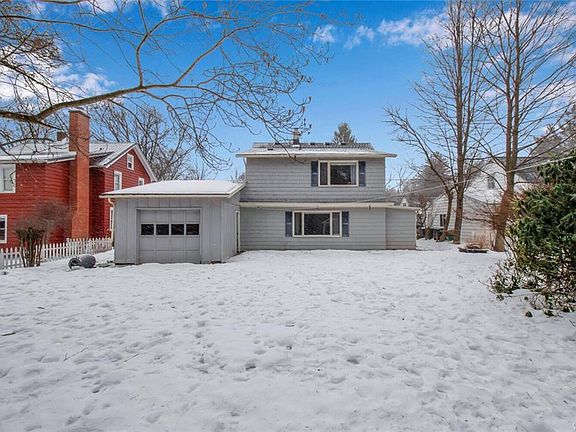 4th image of 309 Parkdale Ave