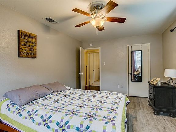5th image of 2914 Norwood Ln