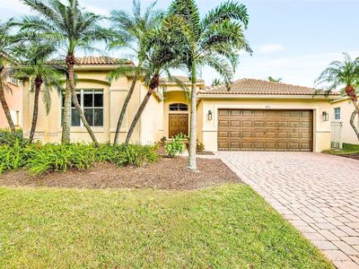 671 Nandina Dr, Fort Lauderdale, FL, 33327