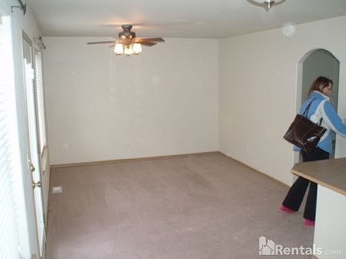 4th image of 119 91st Ave SE APT 5C