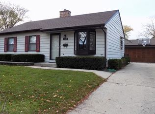 460 Gregg Ln, Buffalo Grove, IL 60089