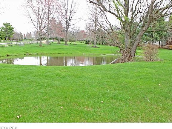 3rd image of 580 Wheatfield Dr