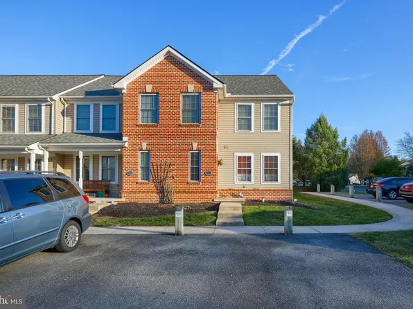 4032 Bradford Cir Unit 33, Mount Joy, PA 17552
