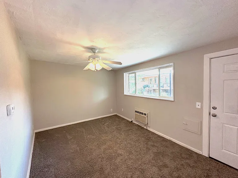 102 W Ida Ave #8 — Photo 4