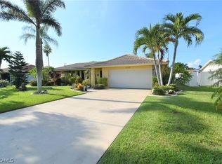 522 SE 34th Ter, Cape Coral, FL 33904